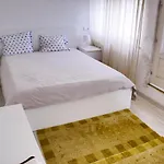Casa Pombas