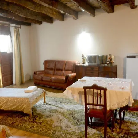 Casa Pombas Guest house *