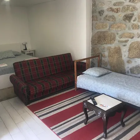 Guest house Casa Pombas