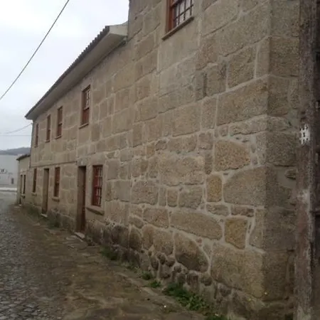 Casa Pombas Гостевой дом