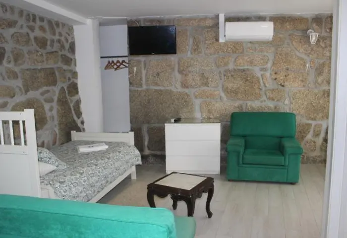 Guest house Casa Pombas