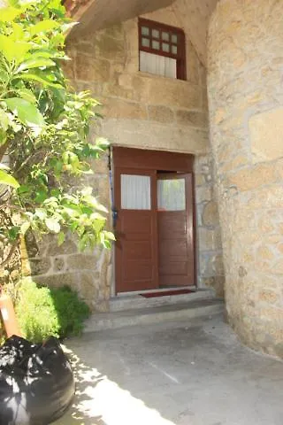 Vendégház Casa Pombas *