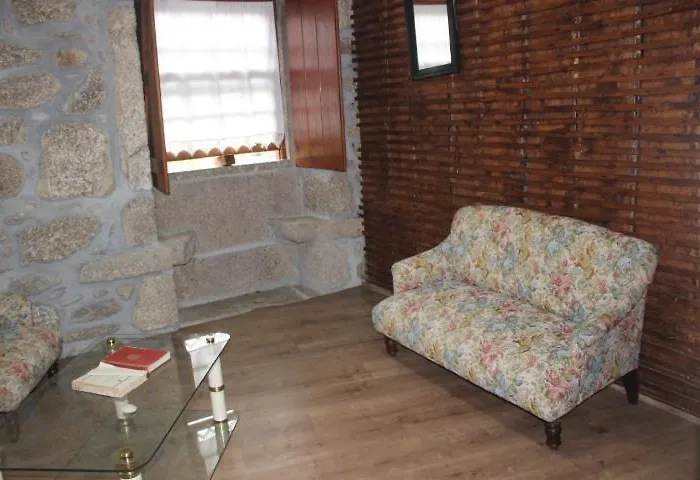 Vendégház Casa Pombas