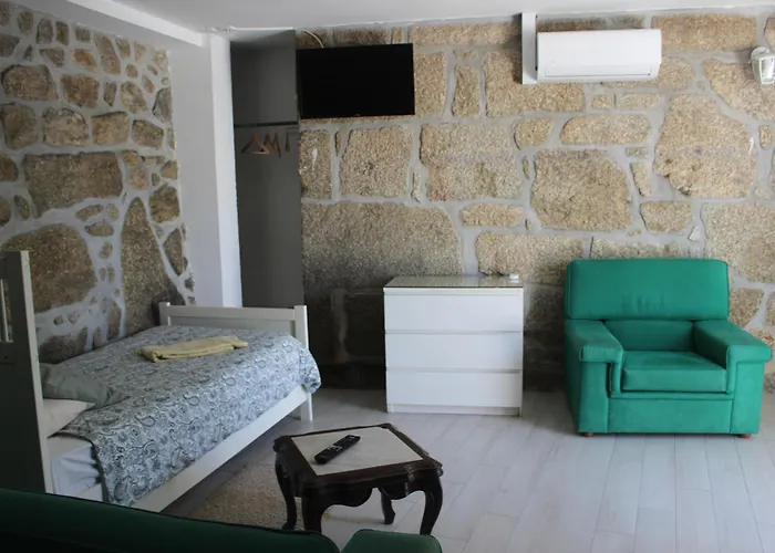 Casa Pombas Vendégház *